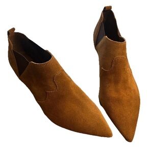 Nine West Tan Suede Ankle Booties size 8